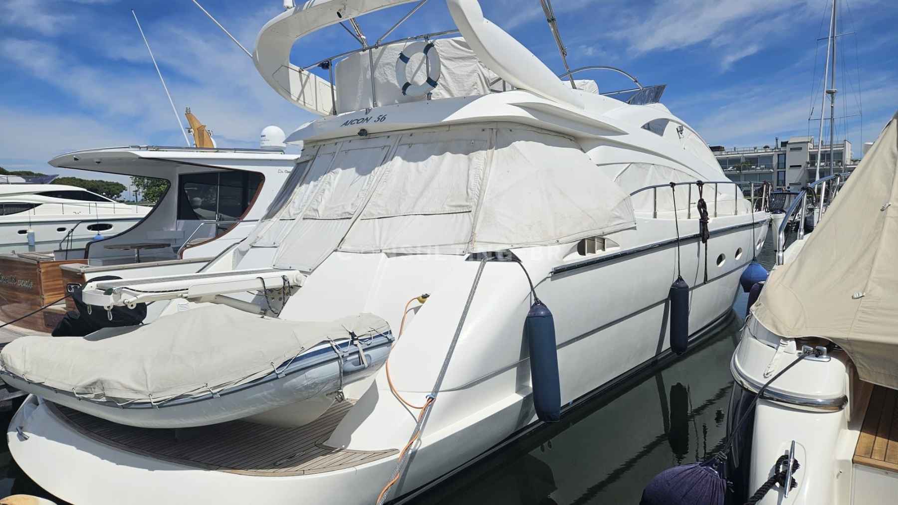 Motorboot AICON Yachts Aicon 56
