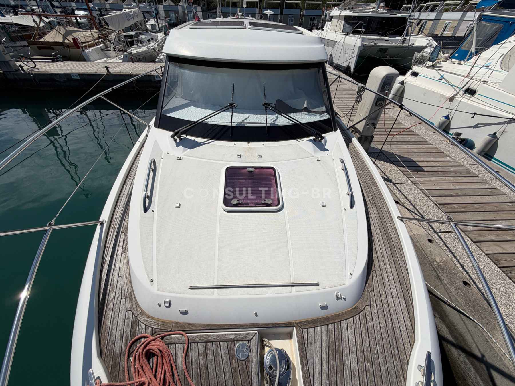 Motorboot Jeanneau NC9