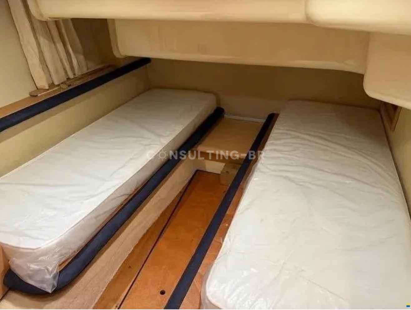 Motorboot Azimut 43 Fly