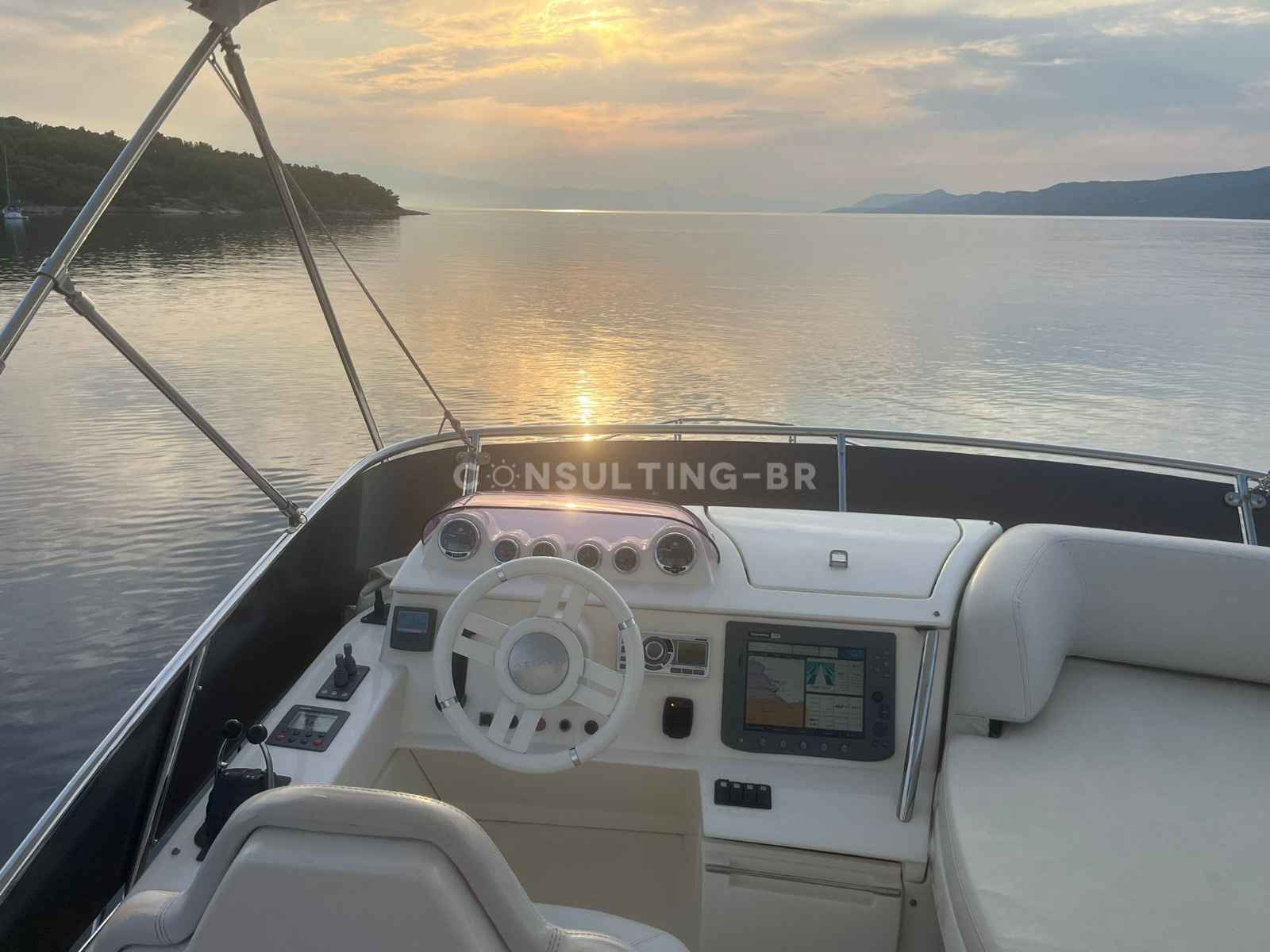 Motorboot Azimut 43 Fly