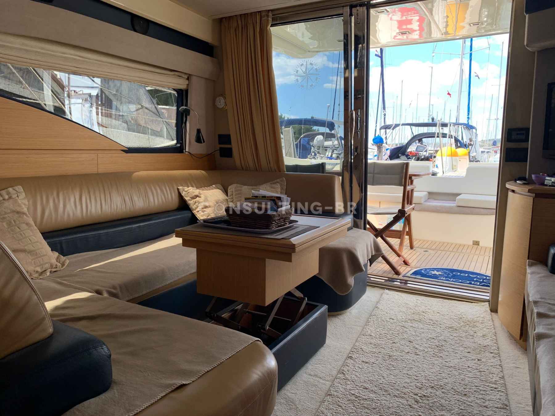 Motorboot Azimut 43 Fly