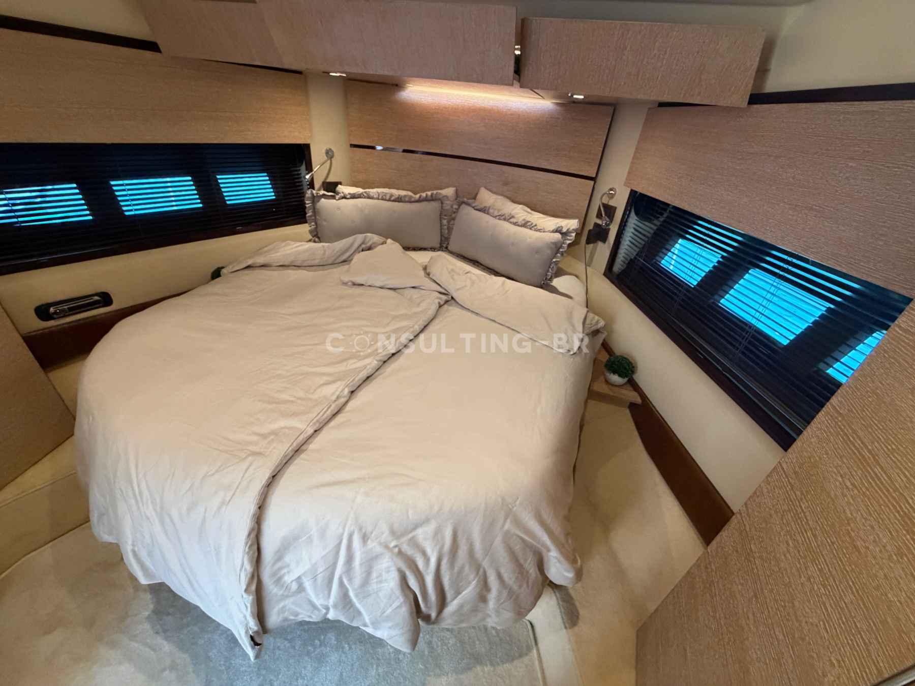 Motorboot Azimut 47 Fly