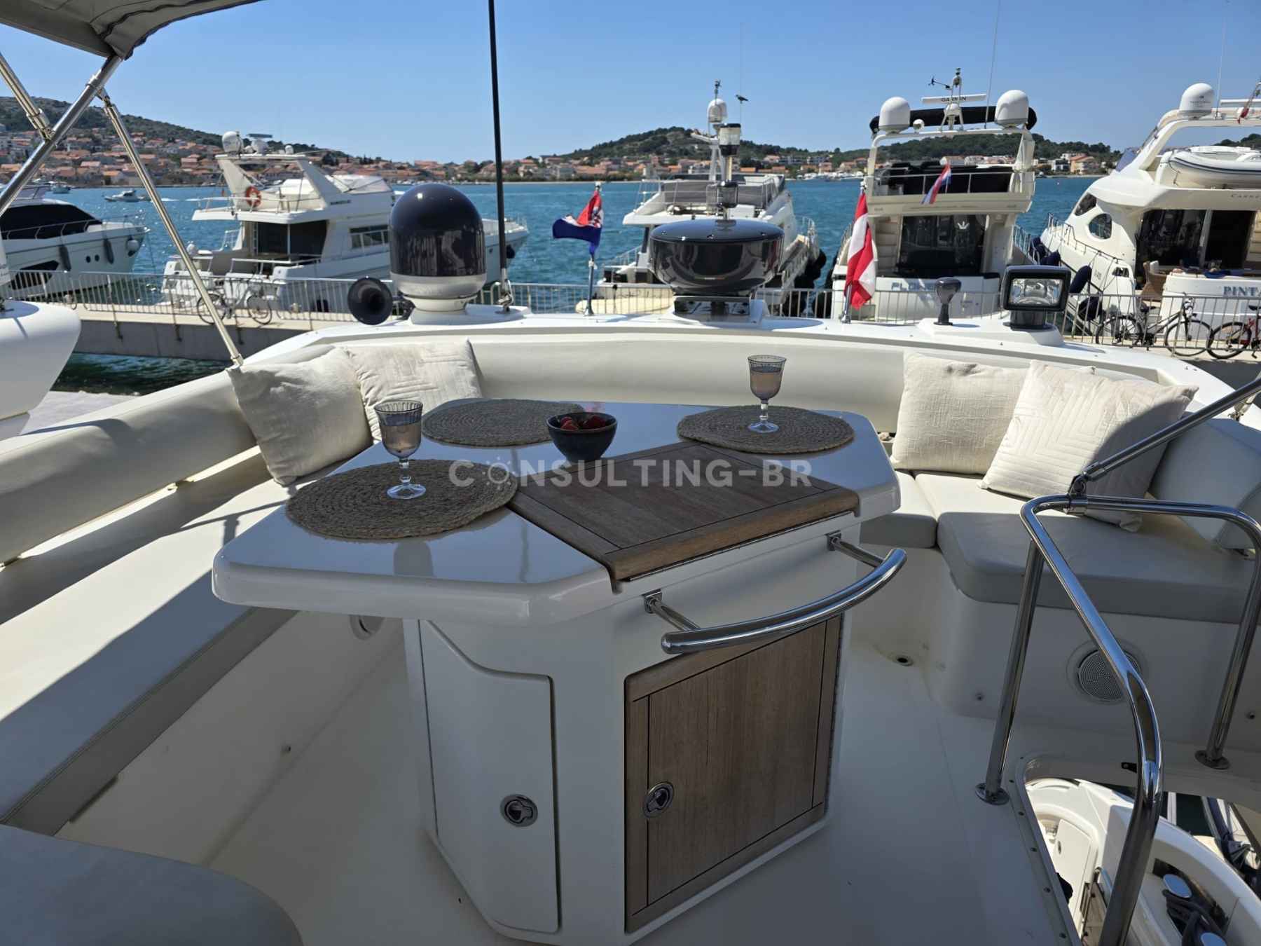 Motorboot Azimut 47 Fly