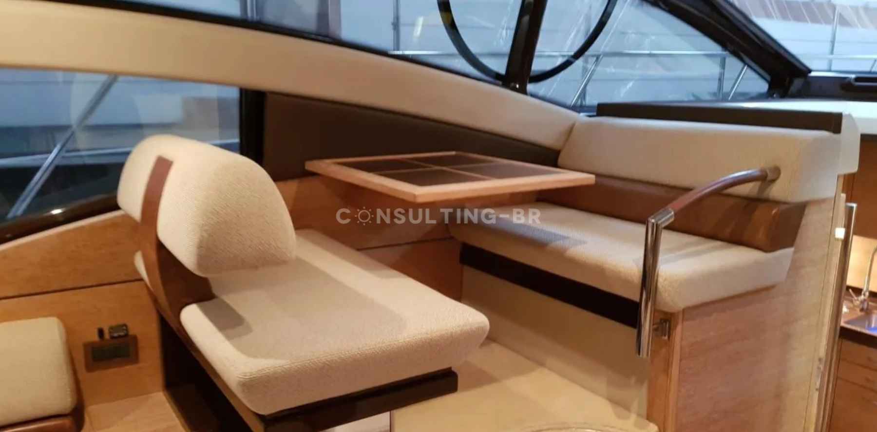 Motorboot Azimut 47 Fly