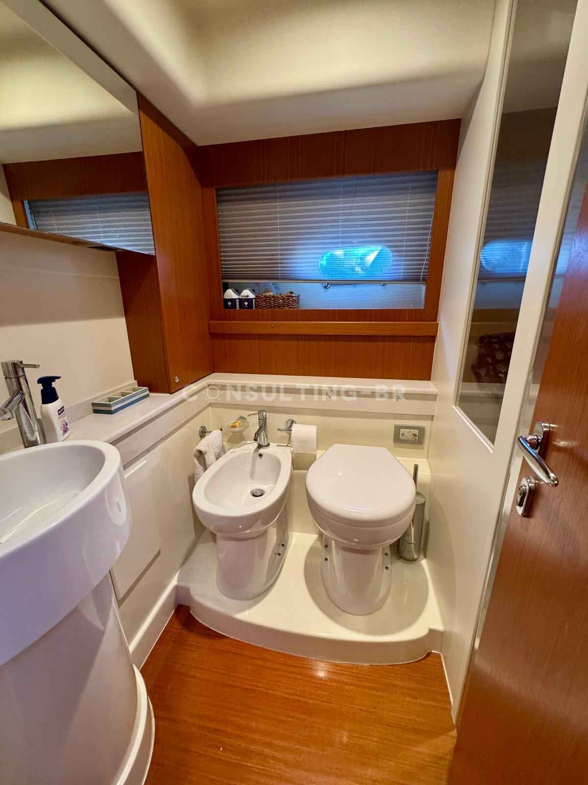 Motorboot Ferretti 530
