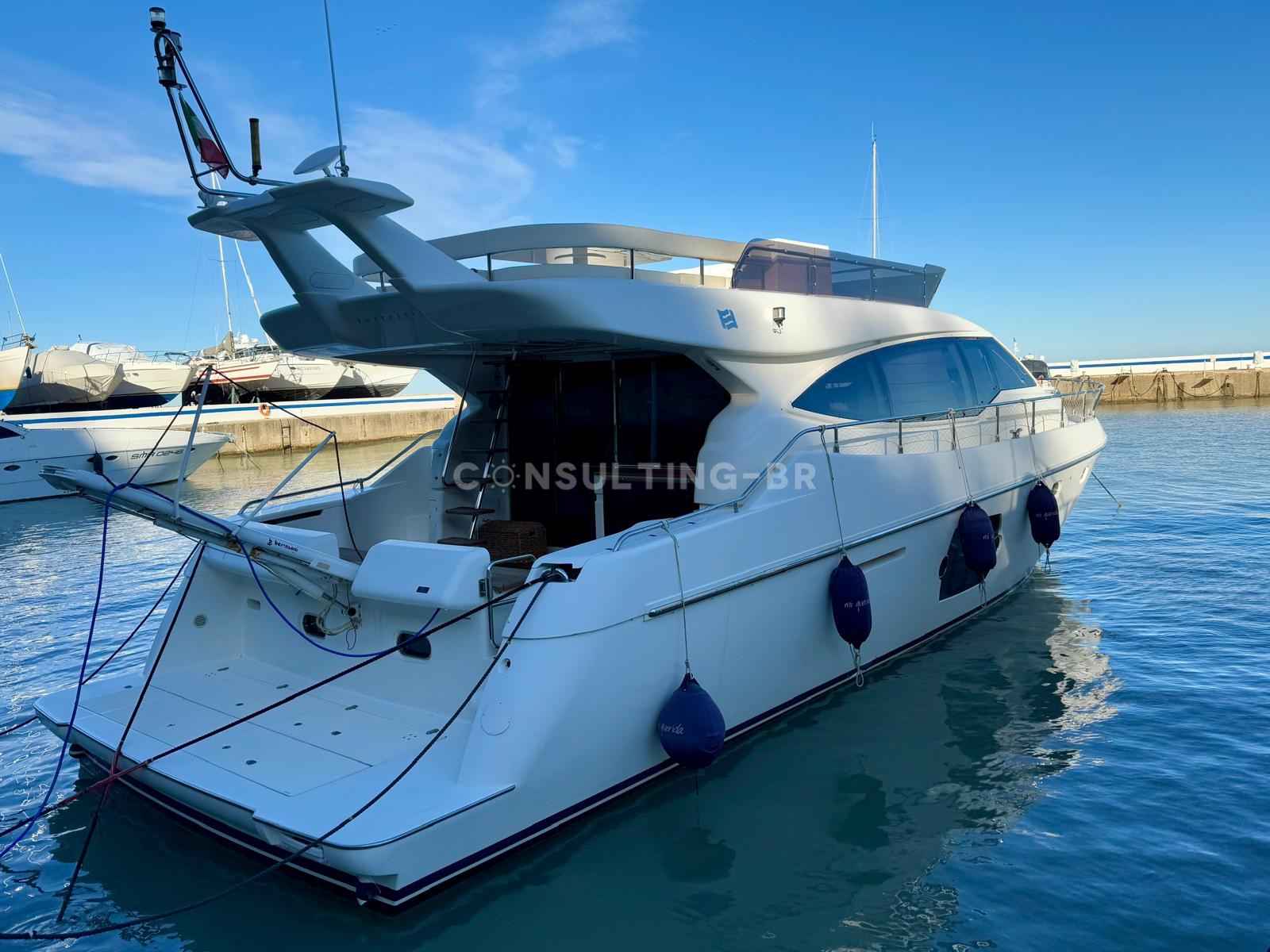 Motorboot Ferretti 530