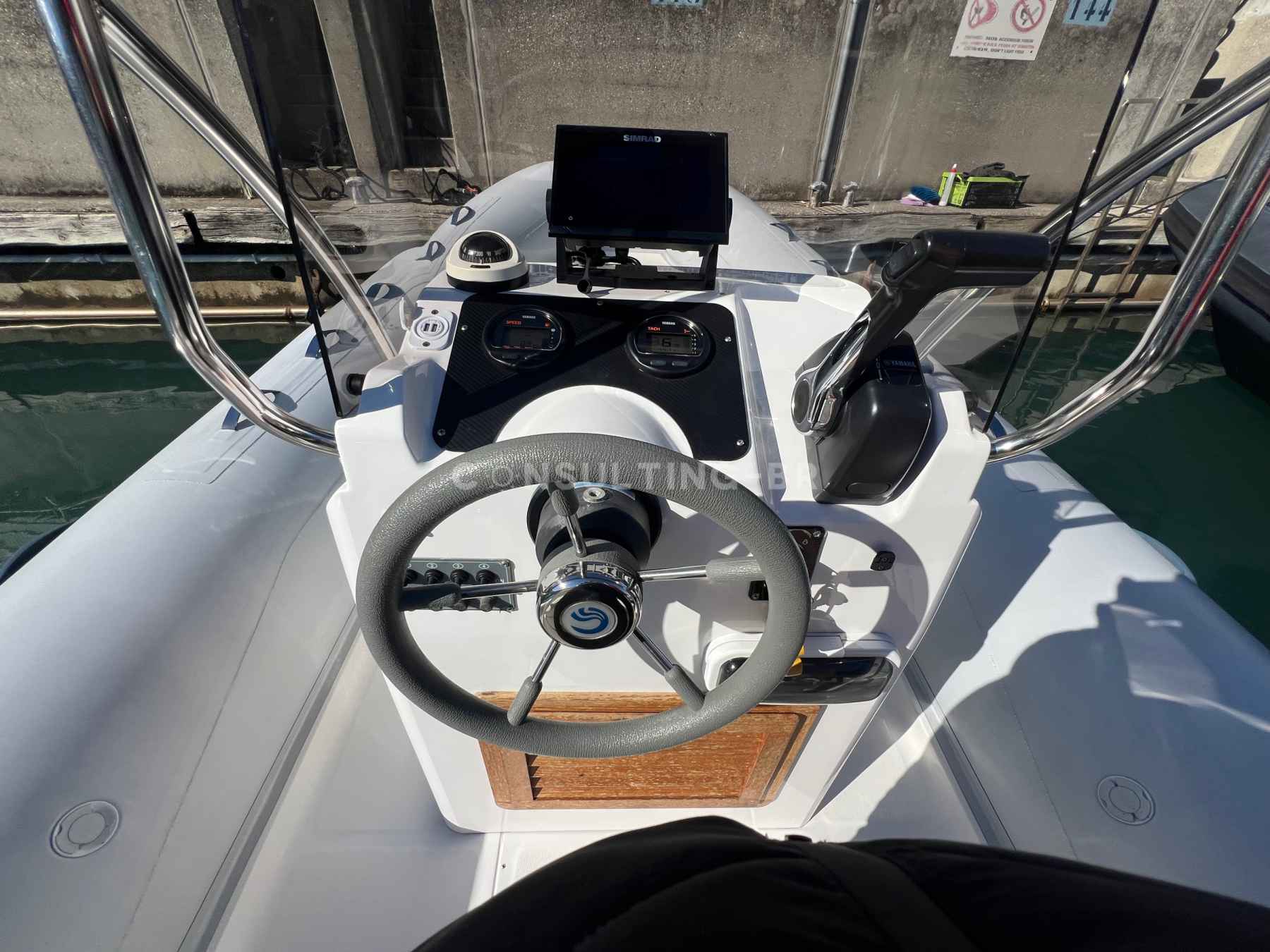 Motorboot Capelli Tempest 626
