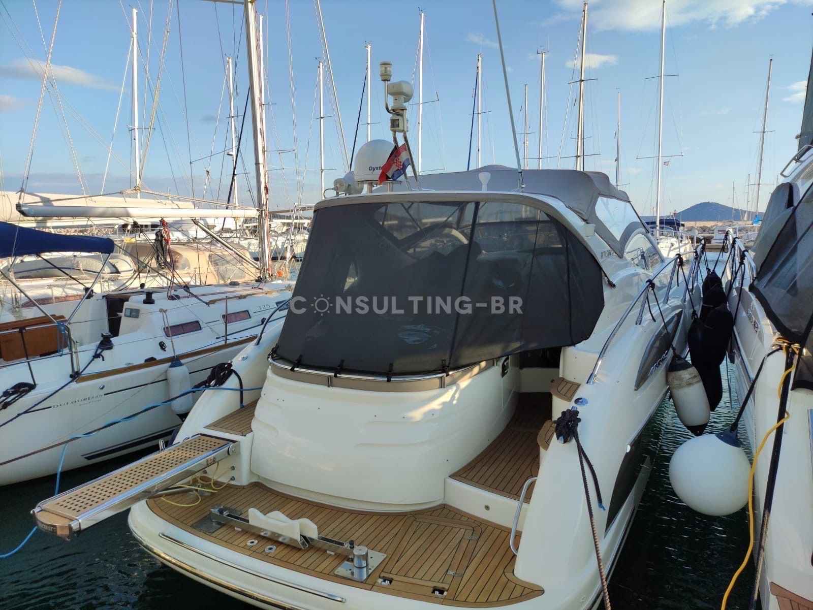 Motorboot Azimut Atlantis 425 SC
