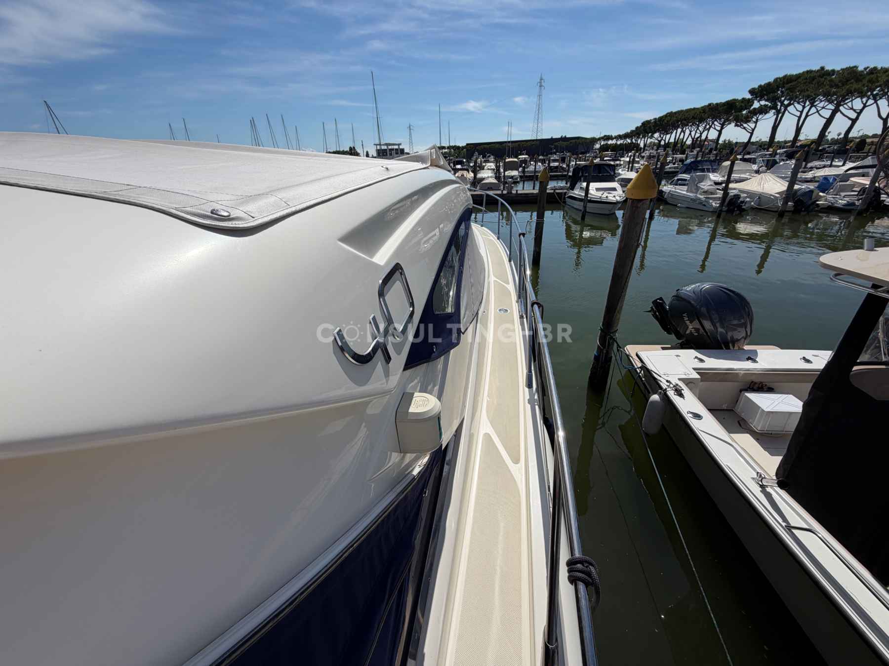 Motorboot Azimut Atlantis 40 HT