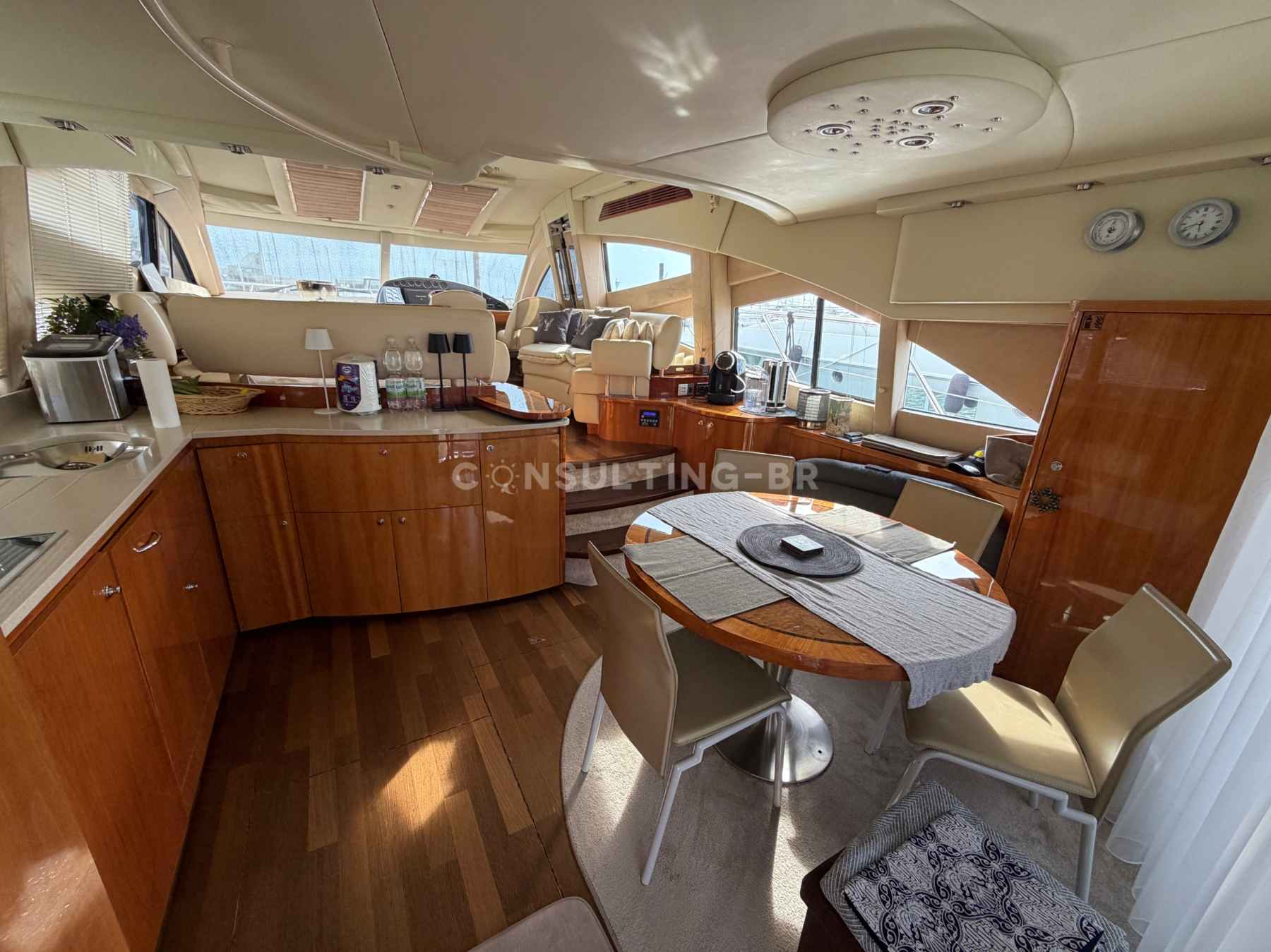 Motorboot Sealine T60