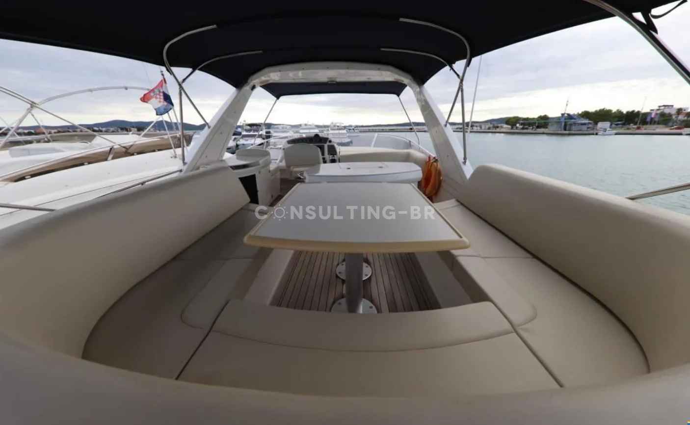 Motorboot Sealine T60