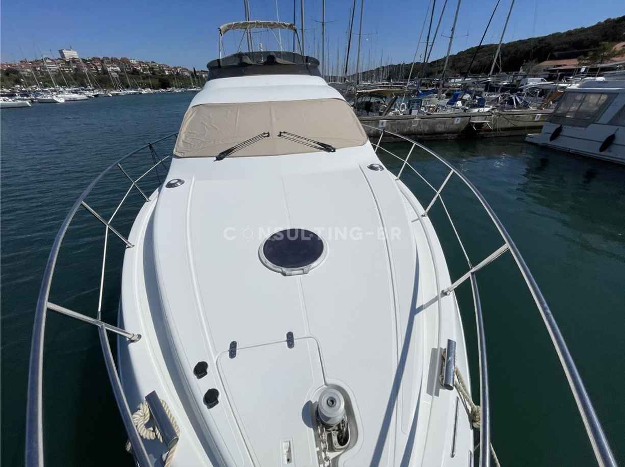 Motorboot Azimut 42 Fly