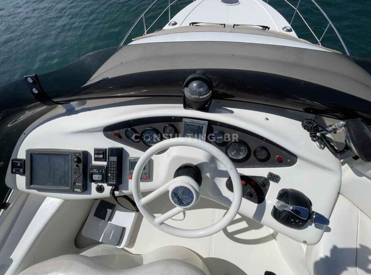 Motorboot Azimut 42 Fly