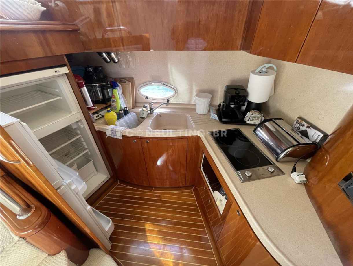 Motorboot Azimut 42 Fly
