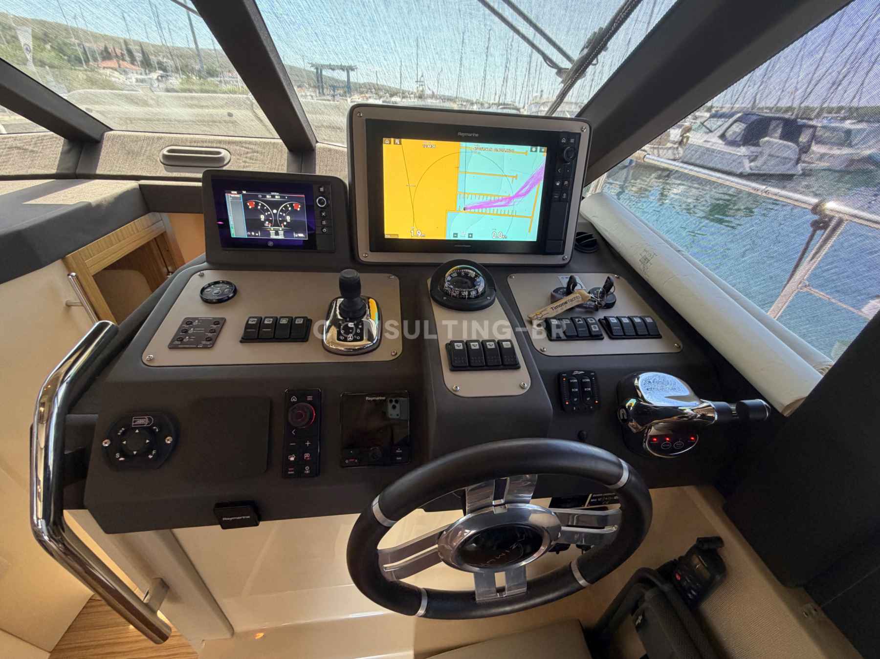Motorboot Azimut Magellano 43