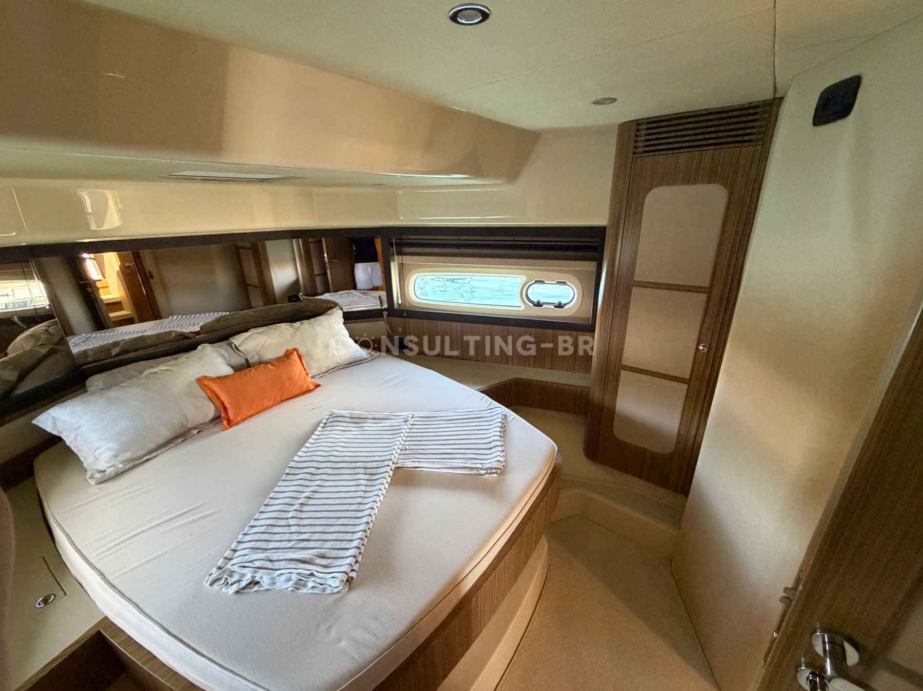 Motorboot Azimut Magellano 43