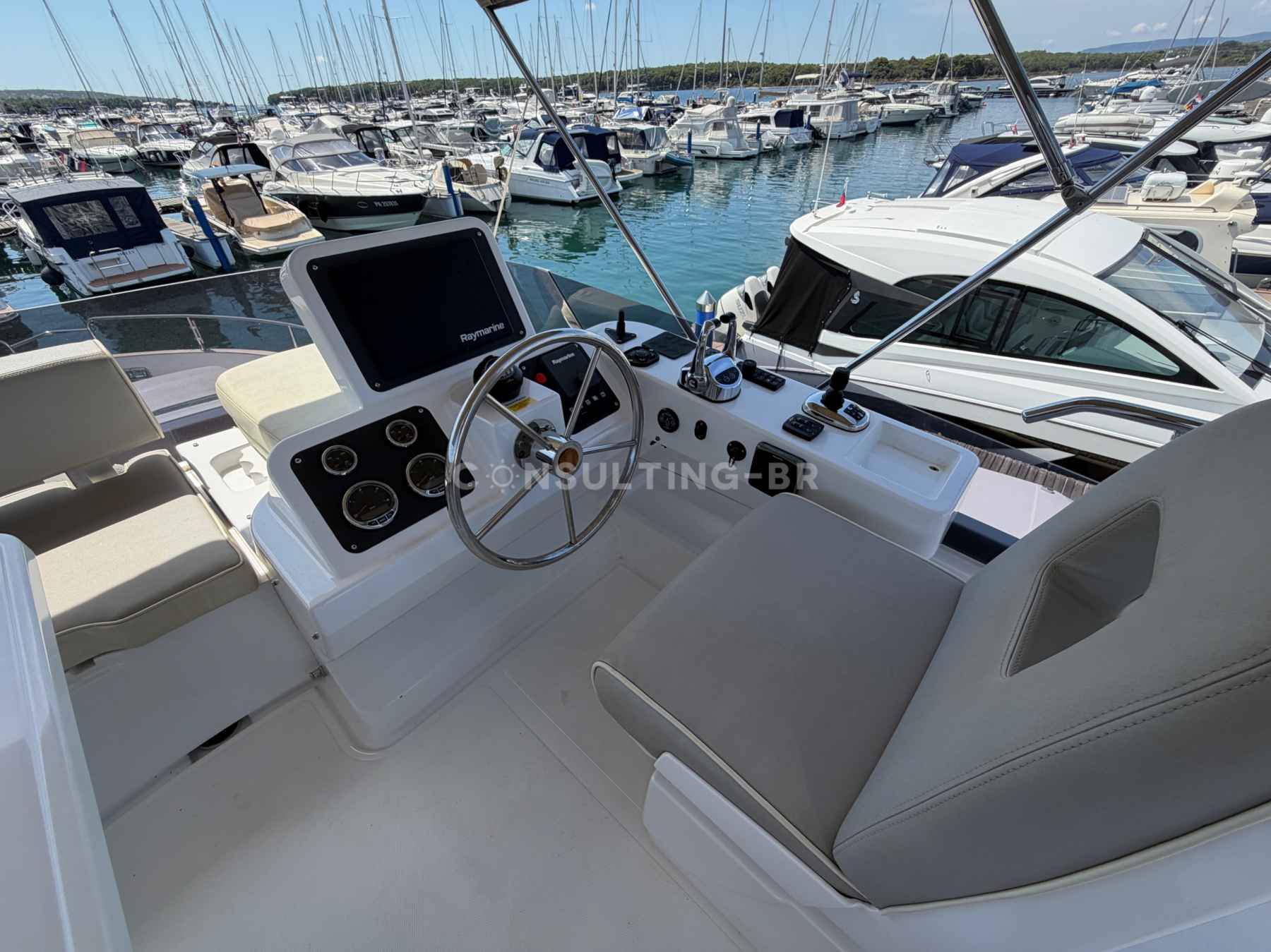 Motorboot Azimut Magellano 43