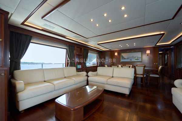Motorboot Benetti DELFINO 93
