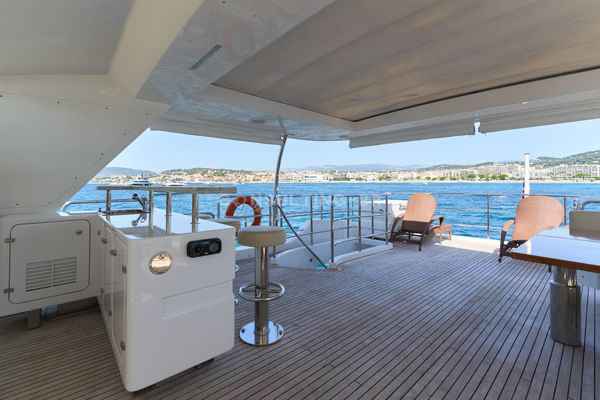 Motorboot Benetti DELFINO 93
