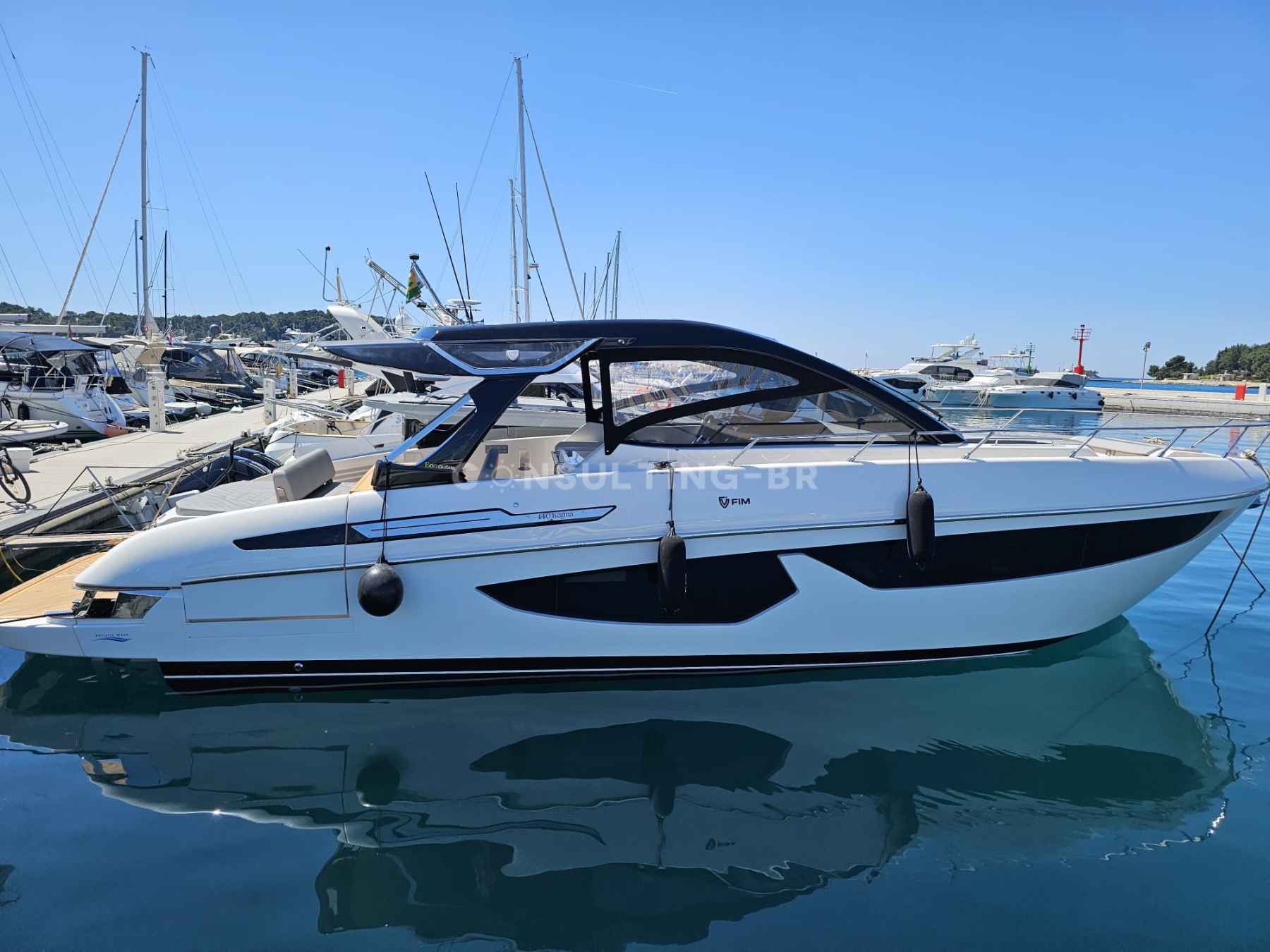 Motorboot FIM Regina 440