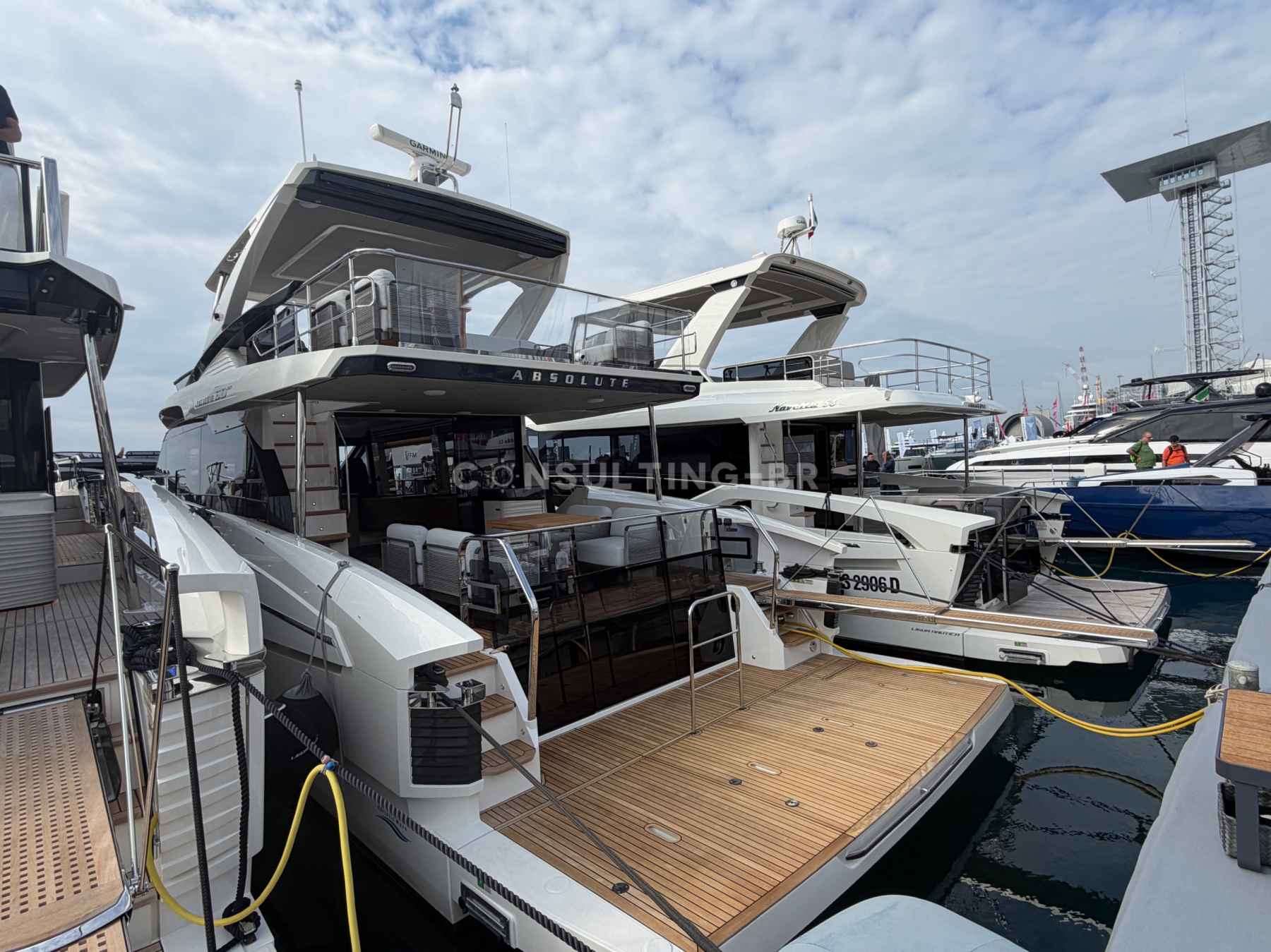 Motorboot Absolute 60 Fly