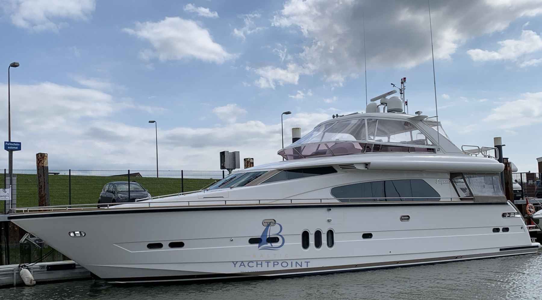 Motorboot Baltic Elegance 72