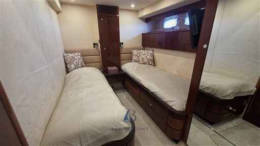 Motorboot Fairline Squadron 68
