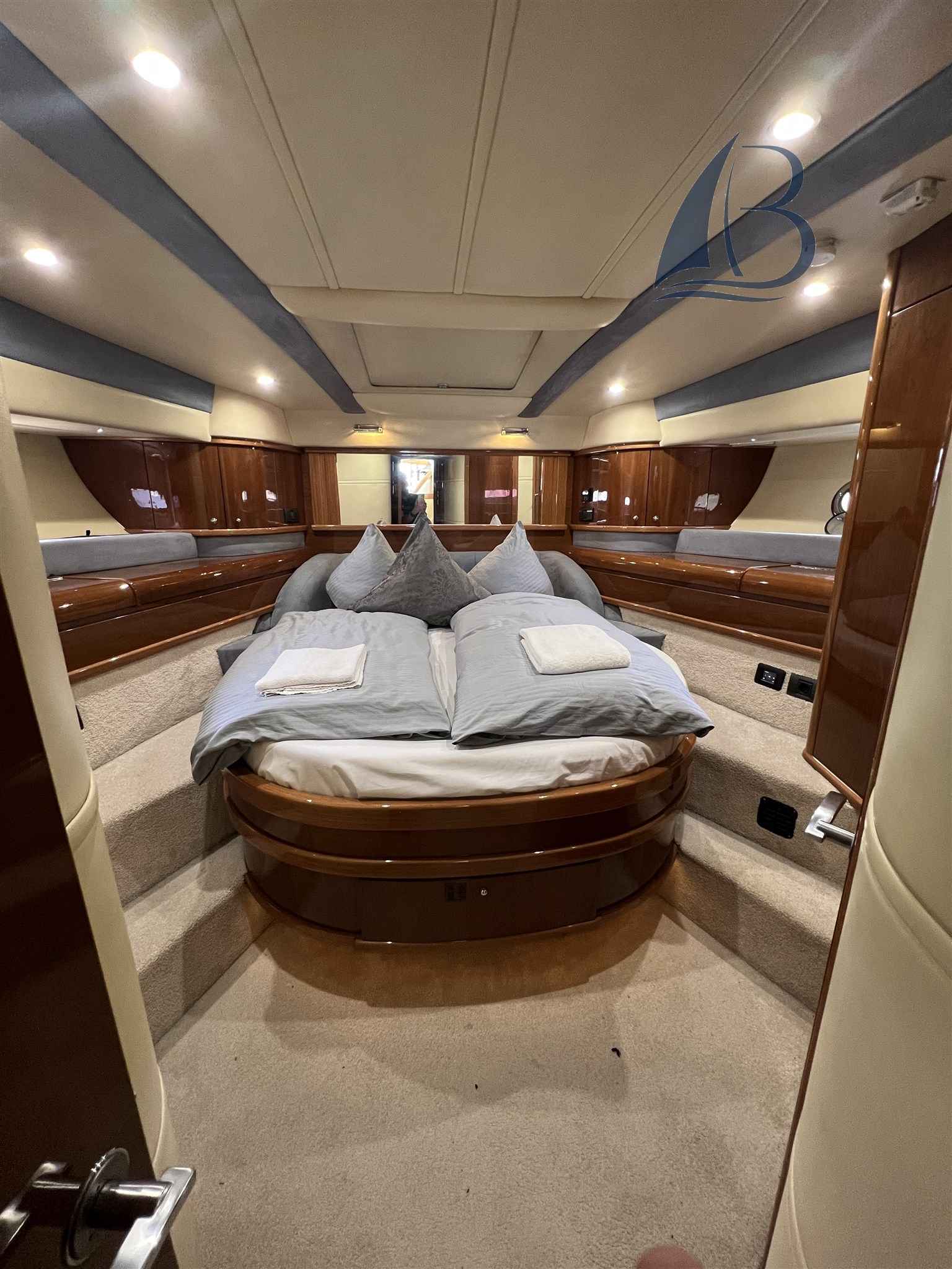 Motorboot Sealine T 52