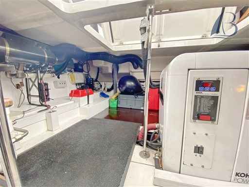 Motorboot Sealine T 52