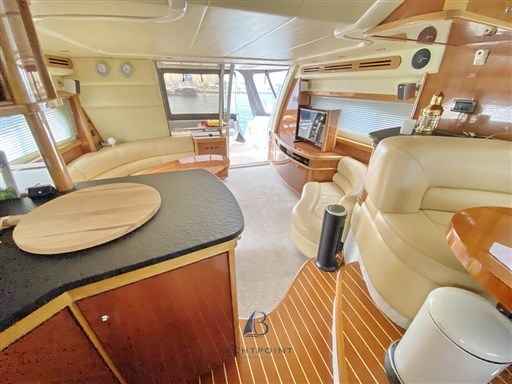 Motorboot Sealine T 52