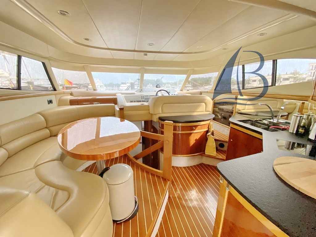 Motorboot Sealine T 52