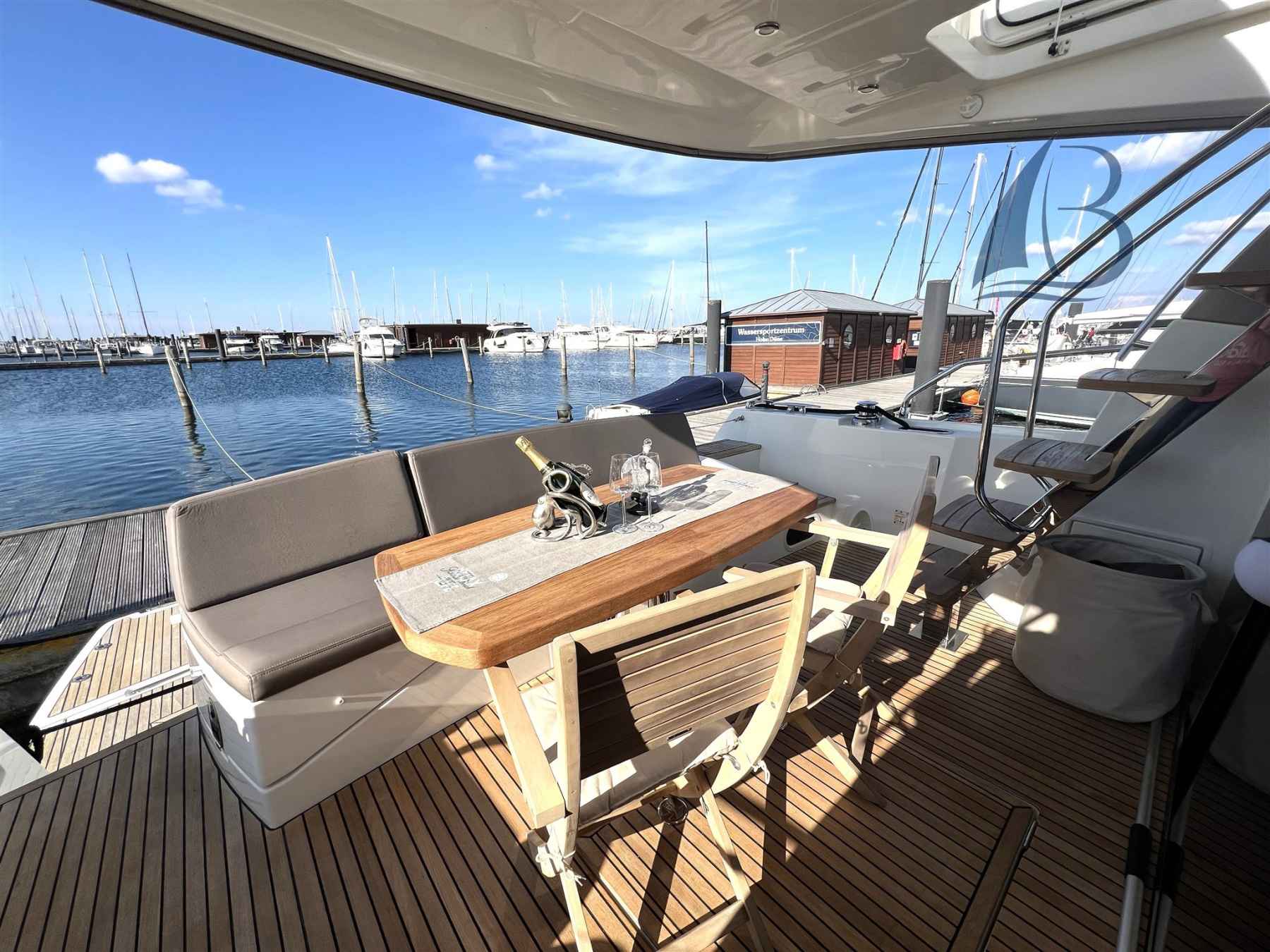 Motorboot Prestige Yachts Prestige 500 Fly Top