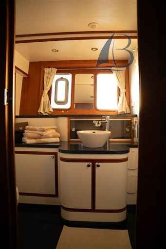 Motorboot Privateer Trawler 50