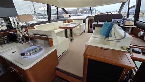 Motorboot Prestige 500 Fly