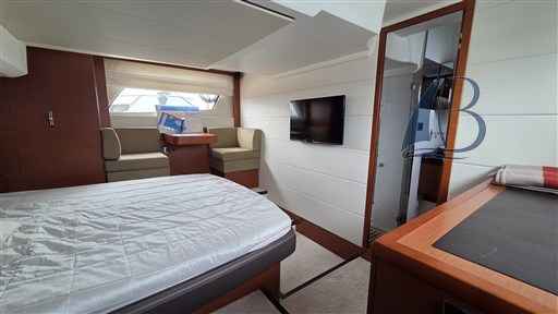 Motorboot Prestige 500 Fly
