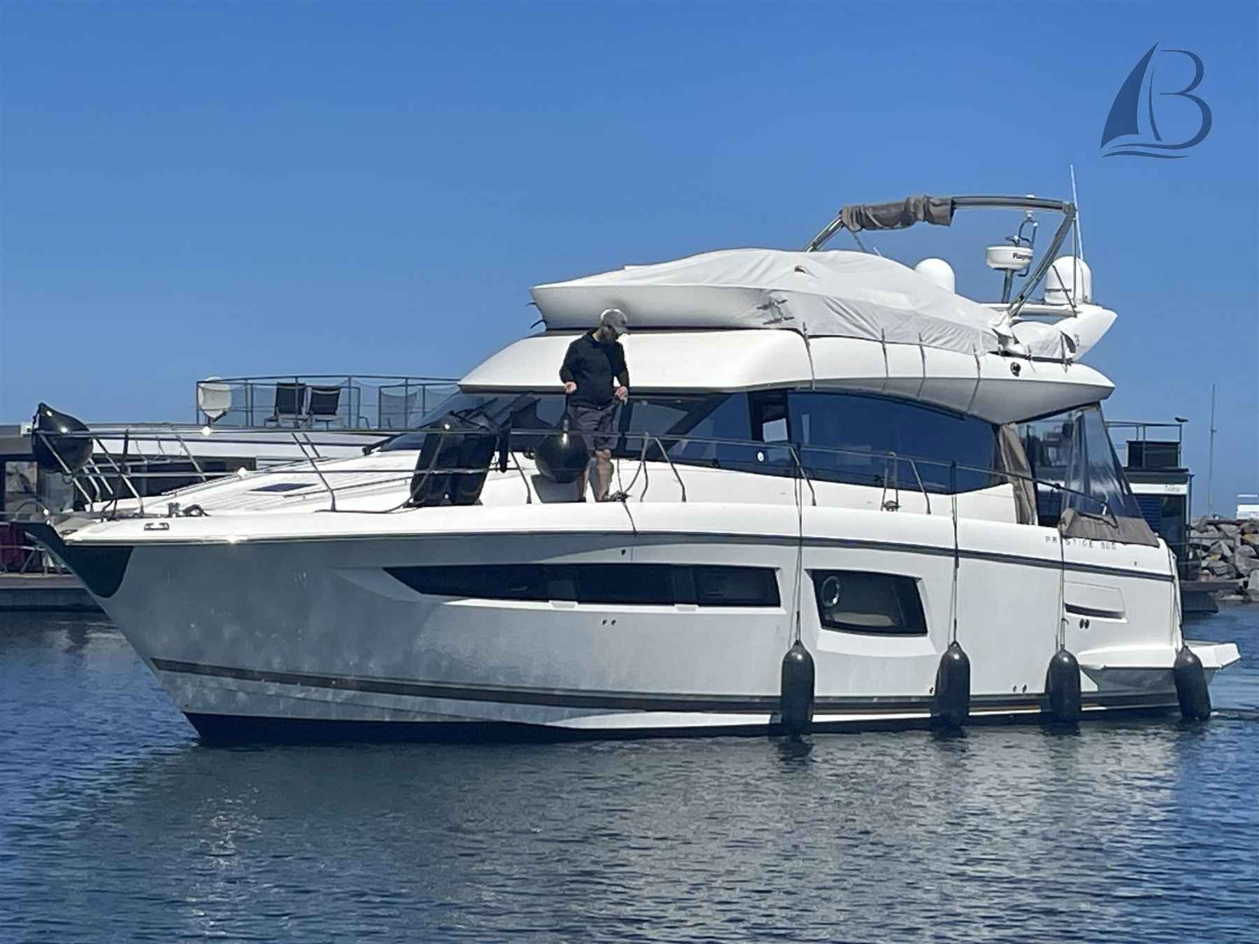 Motorboot Prestige 500 Fly