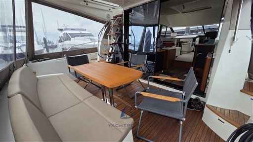 Motorboot Prestige 500 Fly