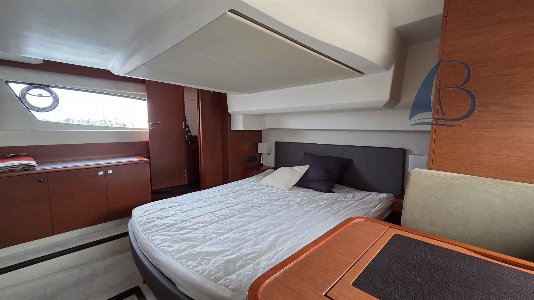 Motorboot Prestige 500 Fly