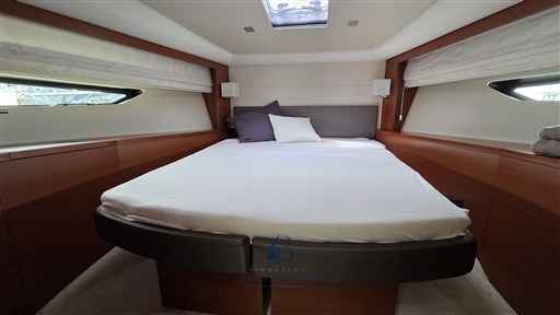 Motorboot Prestige 500 Fly