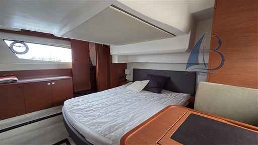 Motorboot Prestige 500 Fly