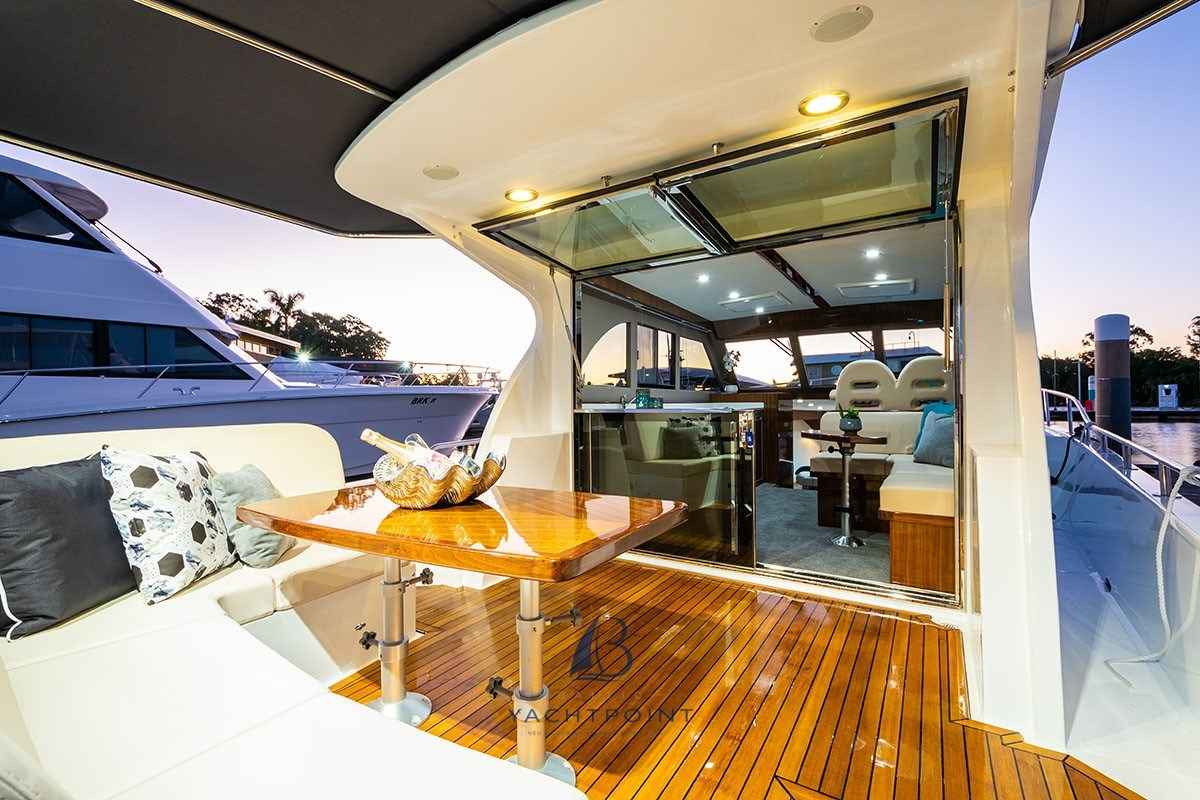 Motorboot Integrity Motor Yachts Newport 460