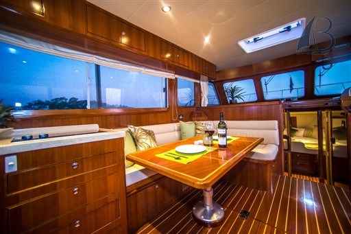 Motorboot Integrity Motor Yachts Integral 440 Sedan