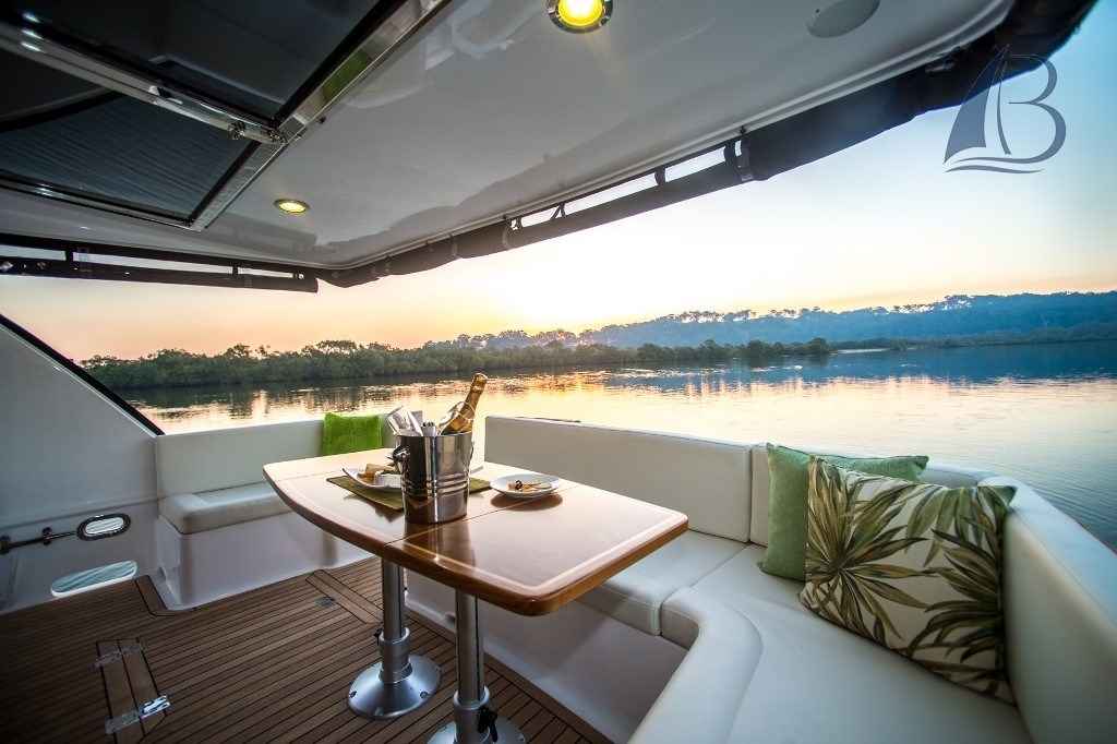 Motorboot Integrity Motor Yachts Integral 440 Sedan