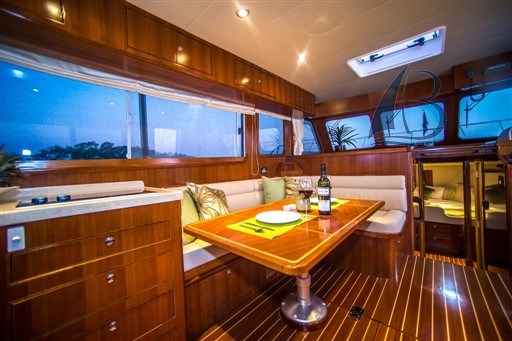 Motorboot Integrity Motor Yachts Integral 440 Sedan