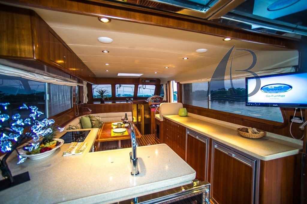 Motorboot Integrity Motor Yachts Integral 440 Sedan