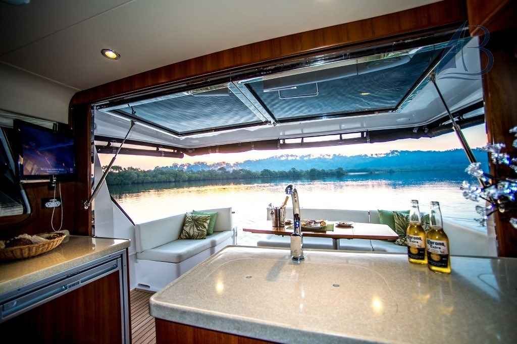 Motorboot Integrity Motor Yachts Integral 440 Sedan