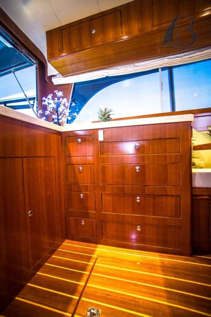 Motorboot Integrity Motor Yachts Integral 440 Sedan