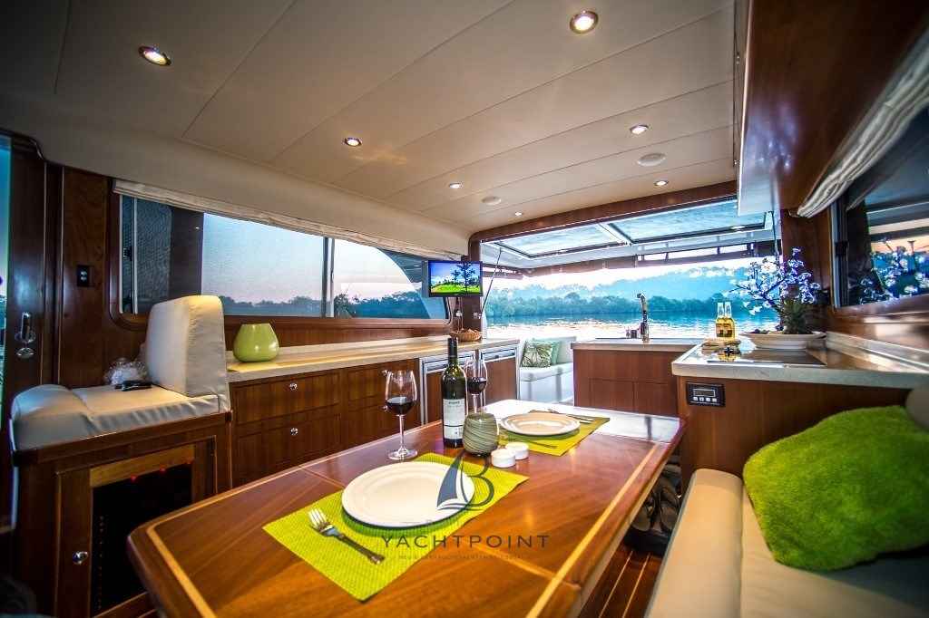 Motorboot Integrity Motor Yachts Integral 440 Sedan