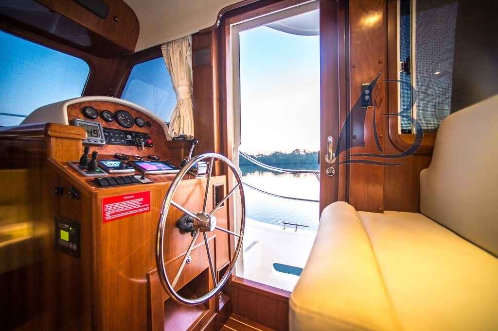 Motorboot Integrity Motor Yachts Integral 440 Sedan