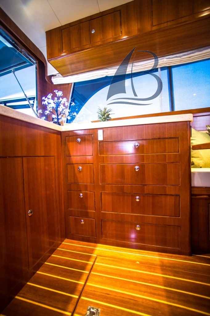 Motorboot Integrity Motor Yachts Integral 440 Sedan